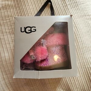 UGG Pink Baby Girl BootsSize S 02/03 6-12 months Jorie II